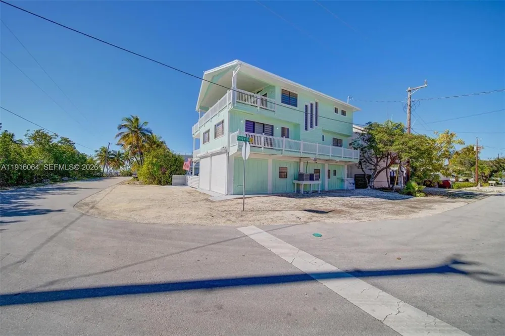 2 Snipe Rd Key Largo, FL 33037