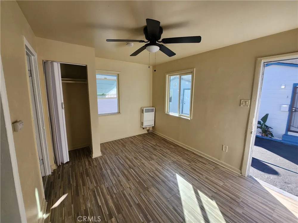 3717 W Imperial #8 Inglewood, CA 90303