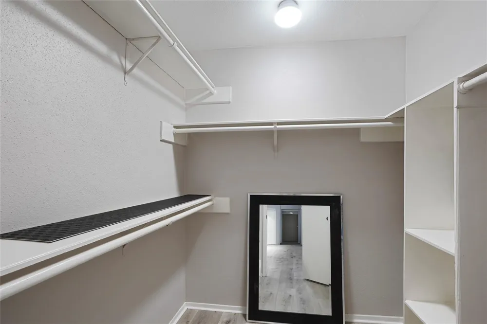 6633 W Airport Boulevard #1208 Houston, TX 77035