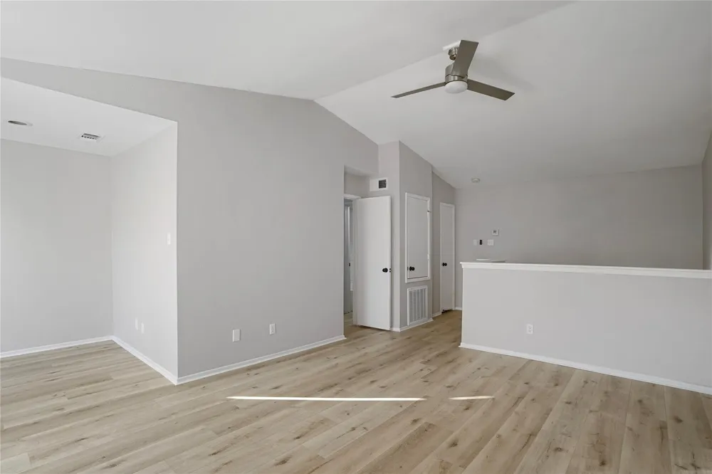 6633 W Airport Boulevard #1208 Houston, TX 77035