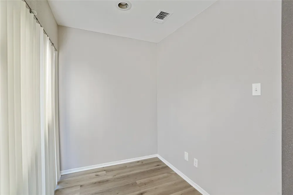 6633 W Airport Boulevard #1208 Houston, TX 77035