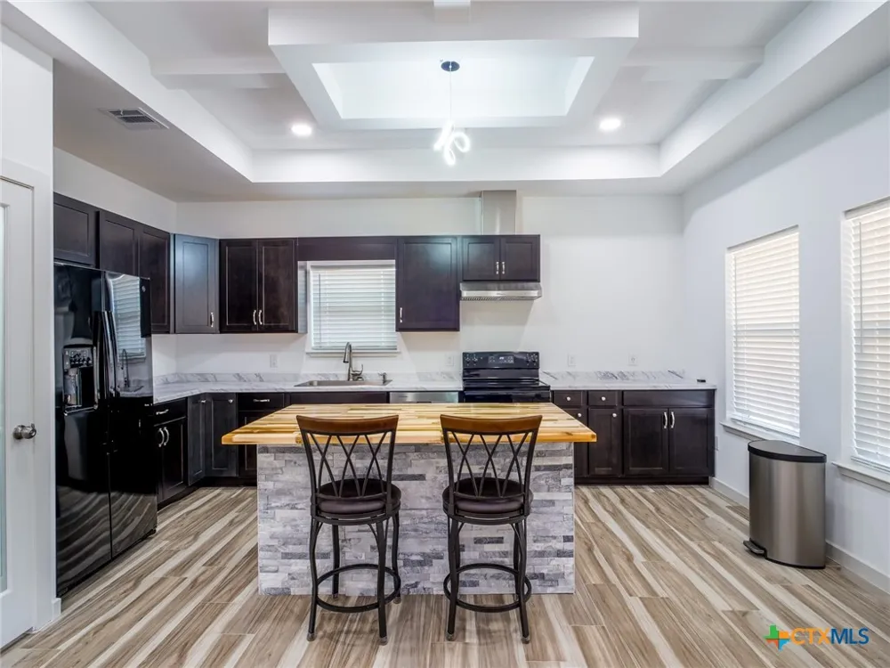 1006 Garfield Drive Granite Shoals, TX 78654