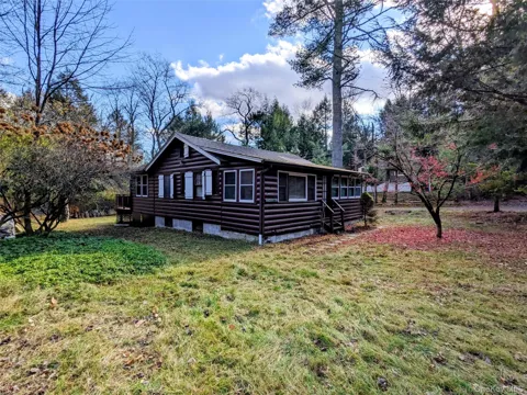 24 Mohican Trail