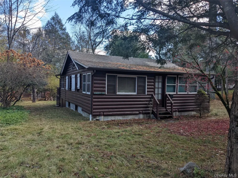 24 Mohican Trail Smallwood, NY 12778