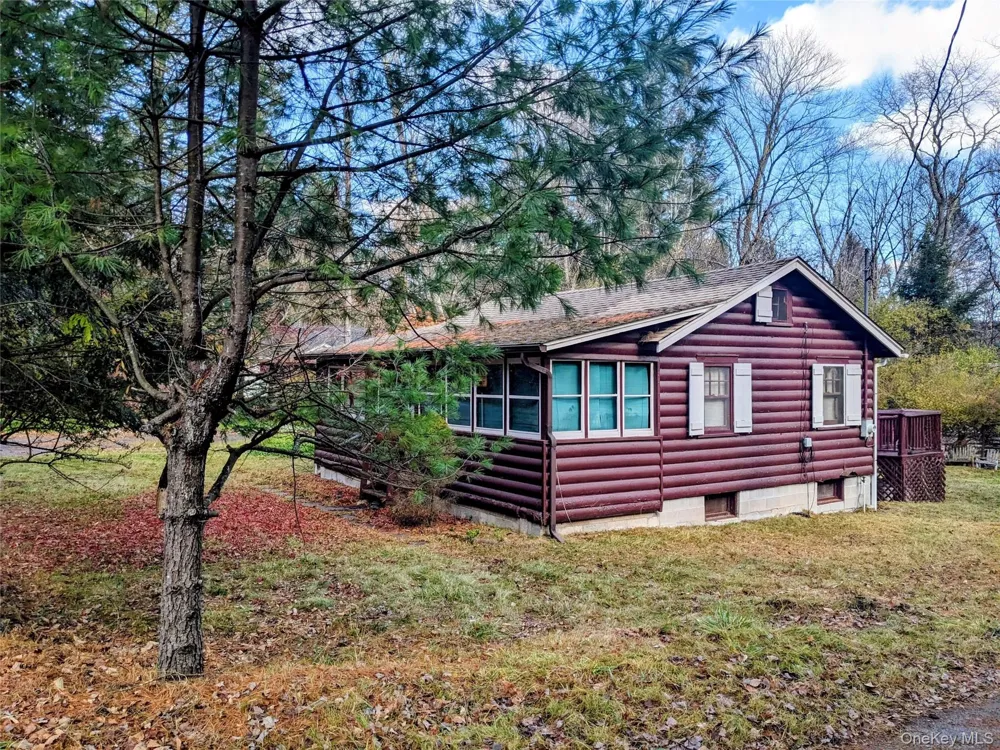 24 Mohican Trail Smallwood, NY 12778
