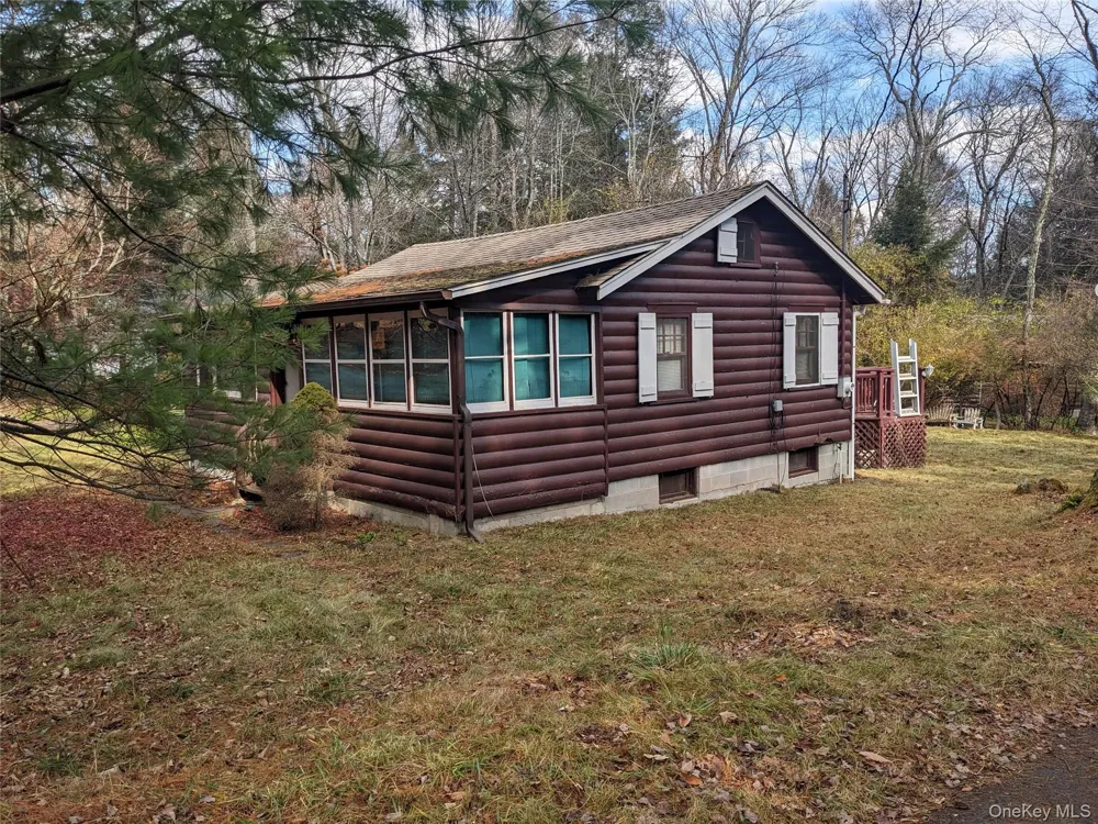 24 Mohican Trail Smallwood, NY 12778