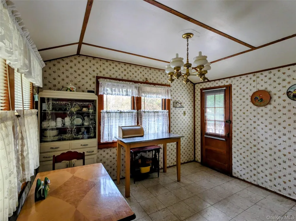 24 Mohican Trail Smallwood, NY 12778