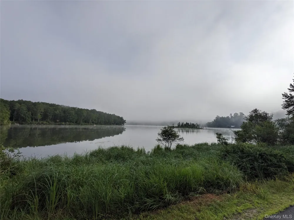 24 Mohican Trail Smallwood, NY 12778