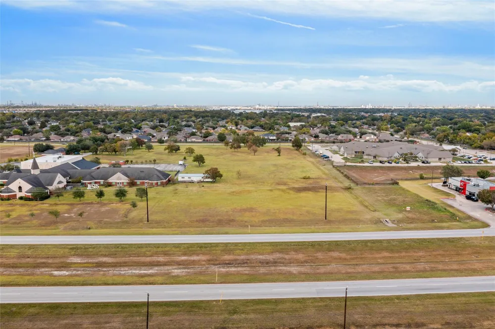 Fairmont Parkway La Porte, TX 77571
