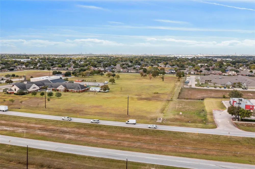 Fairmont Parkway La Porte, TX 77571