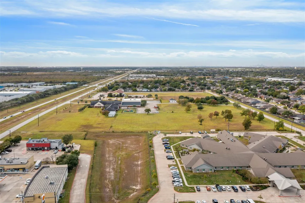 Fairmont Parkway La Porte, TX 77571