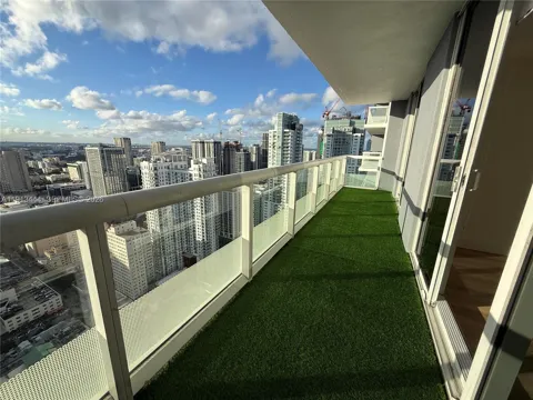 50 Biscayne Blvd #4807