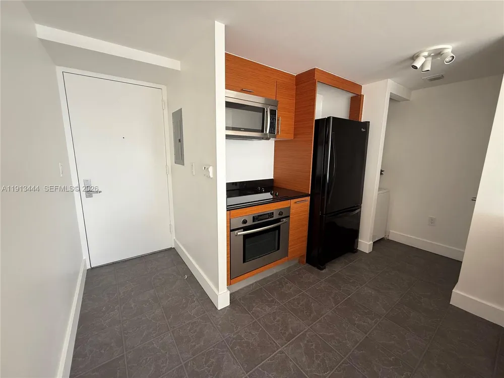 50 Biscayne Blvd #4807 Miami, FL 33132