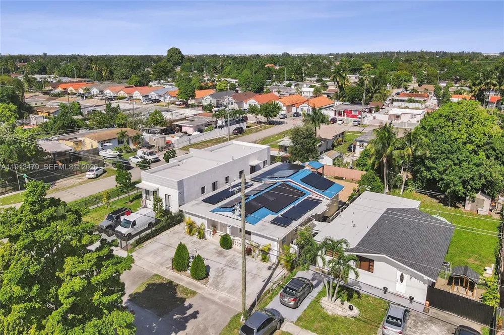 311 E 51st St Hialeah, FL 33013