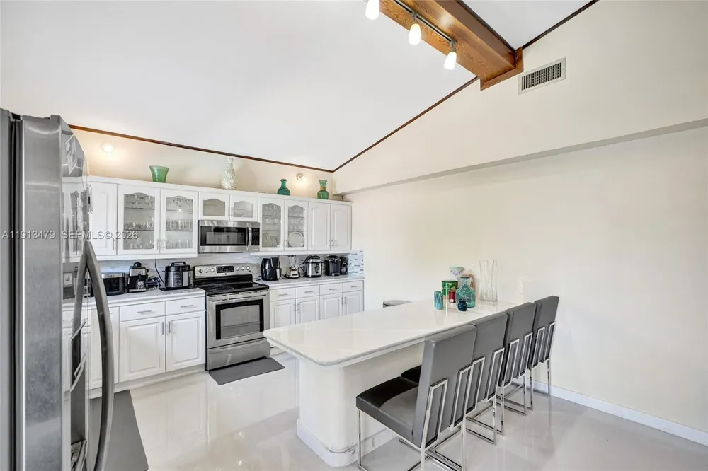 311 E 51st St Hialeah, FL 33013