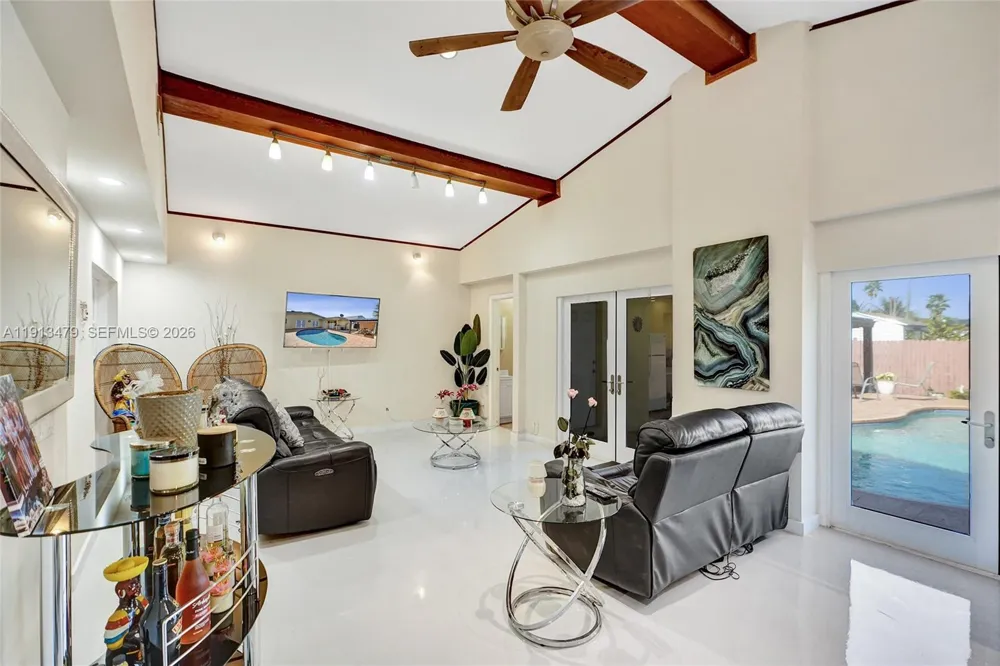 311 E 51st St Hialeah, FL 33013