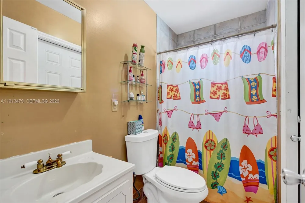 311 E 51st St Hialeah, FL 33013