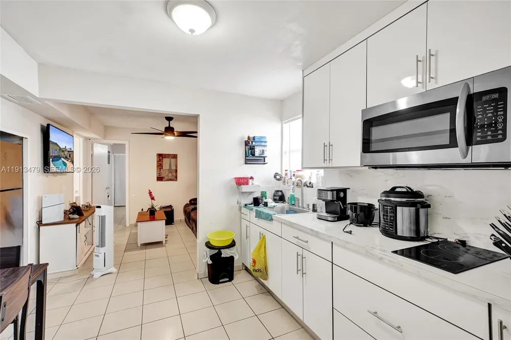 311 E 51st St Hialeah, FL 33013