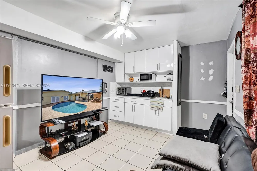 311 E 51st St Hialeah, FL 33013