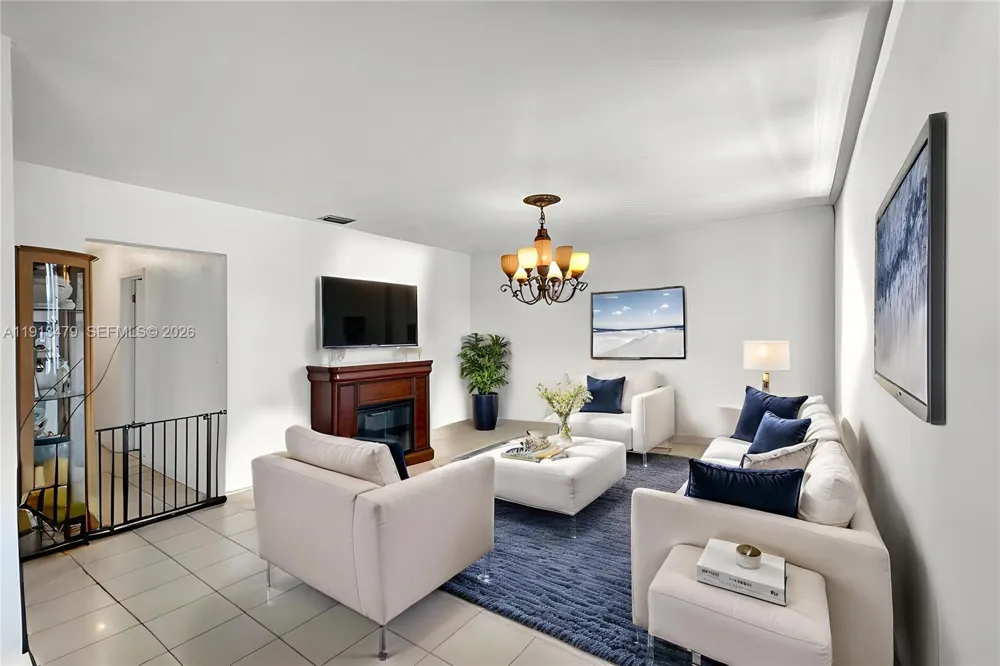 311 E 51st St Hialeah, FL 33013