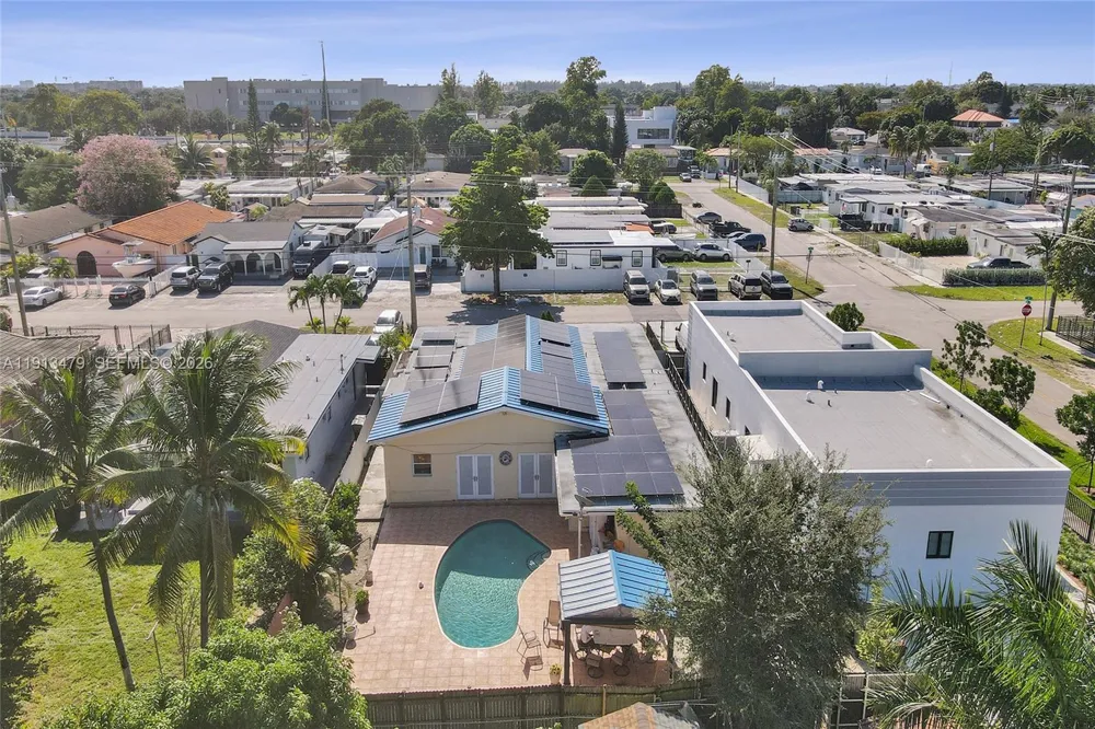 311 E 51st St Hialeah, FL 33013