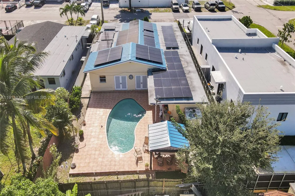 311 E 51st St Hialeah, FL 33013