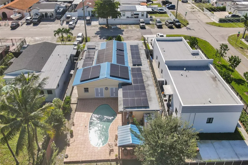 311 E 51st St Hialeah, FL 33013
