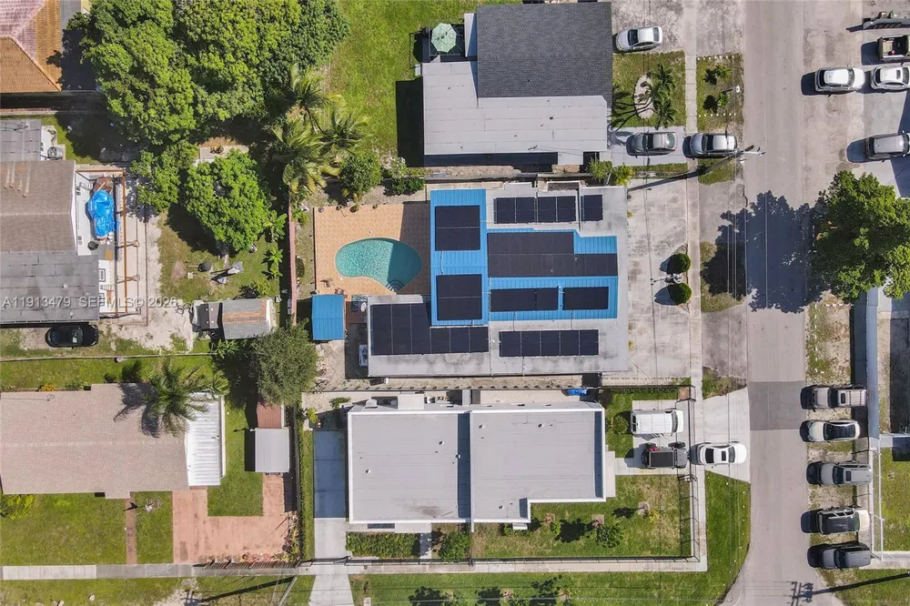 311 E 51st St Hialeah, FL 33013
