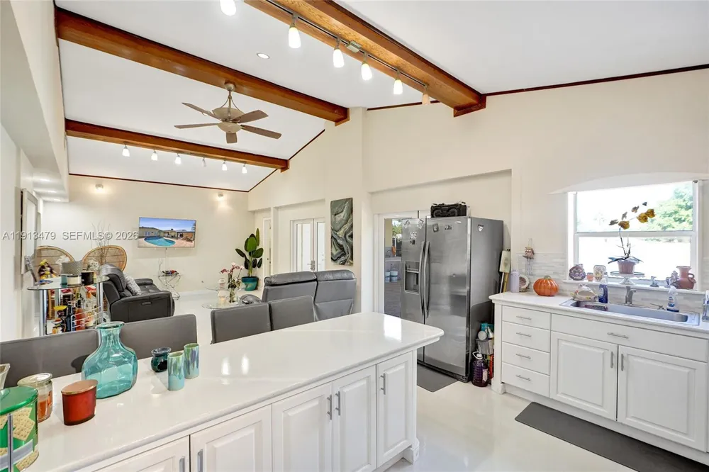 311 E 51st St Hialeah, FL 33013