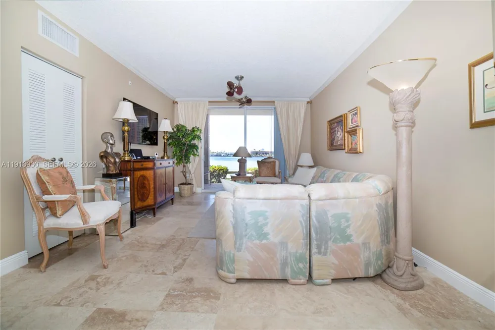 17100 Bay Rd #1107 Sunny Isles Beach, FL 33160