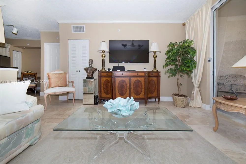 17100 Bay Rd #1107 Sunny Isles Beach, FL 33160