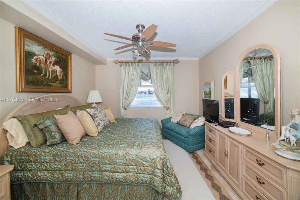 17100 Bay Rd #1107 Sunny Isles Beach, FL 33160