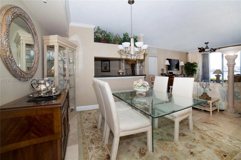 17100 Bay Rd #1107 Sunny Isles Beach, FL 33160