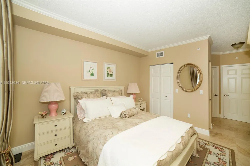 17100 Bay Rd #1107 Sunny Isles Beach, FL 33160