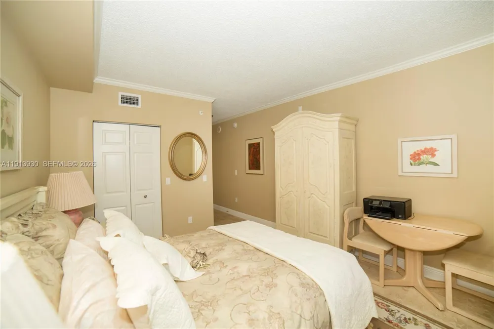 17100 Bay Rd #1107 Sunny Isles Beach, FL 33160