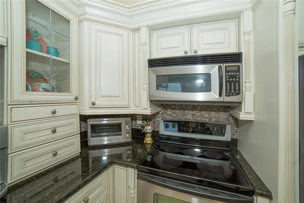 17100 Bay Rd #1107 Sunny Isles Beach, FL 33160