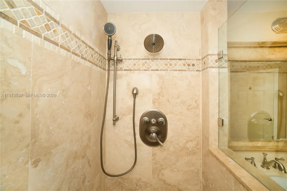 17100 Bay Rd #1107 Sunny Isles Beach, FL 33160