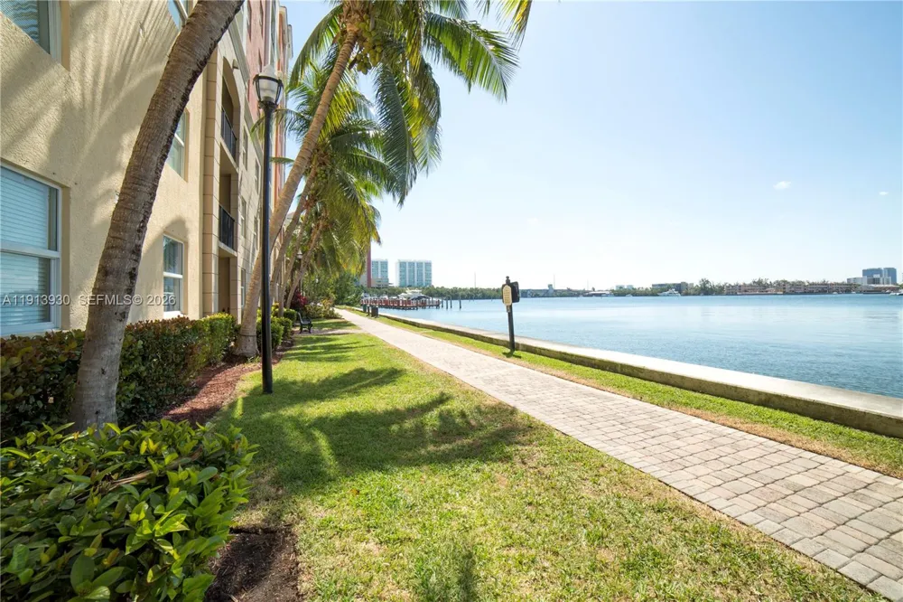 17100 Bay Rd #1107 Sunny Isles Beach, FL 33160