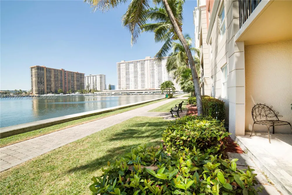 17100 Bay Rd #1107 Sunny Isles Beach, FL 33160
