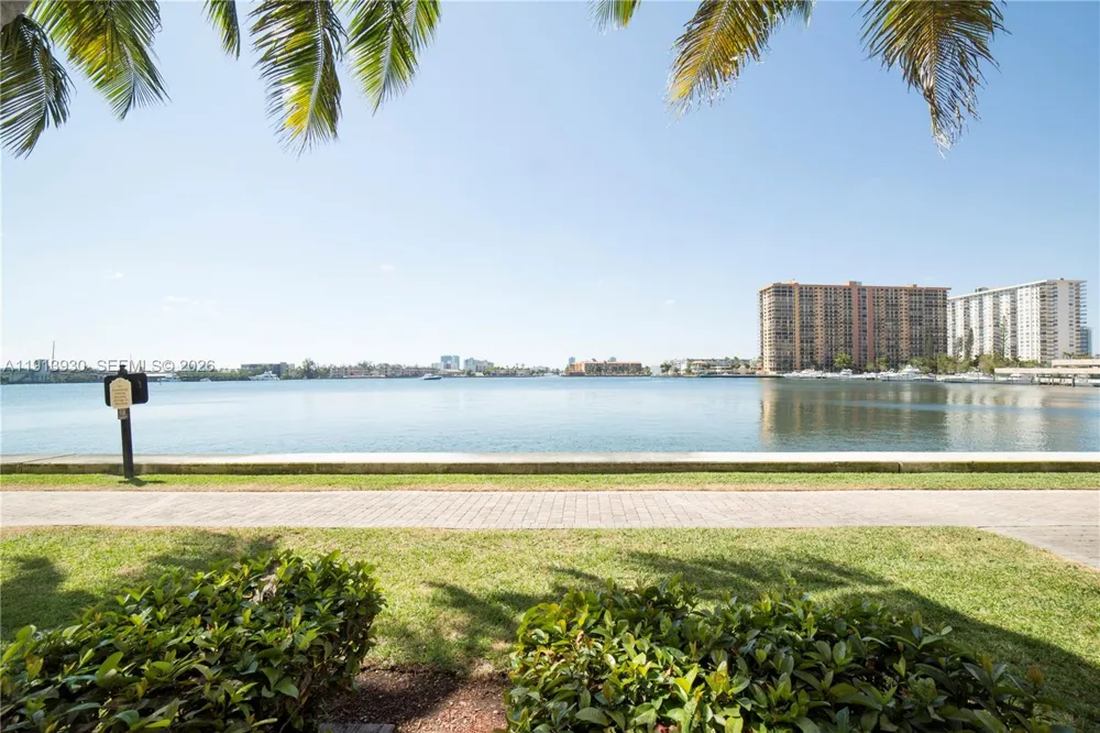 17100 Bay Rd #1107 Sunny Isles Beach, FL 33160
