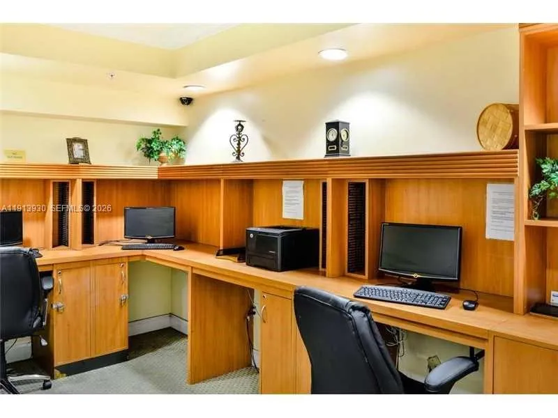 17100 Bay Rd #1107 Sunny Isles Beach, FL 33160