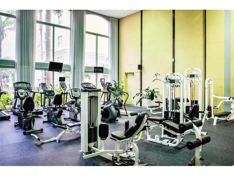 17100 Bay Rd #1107 Sunny Isles Beach, FL 33160