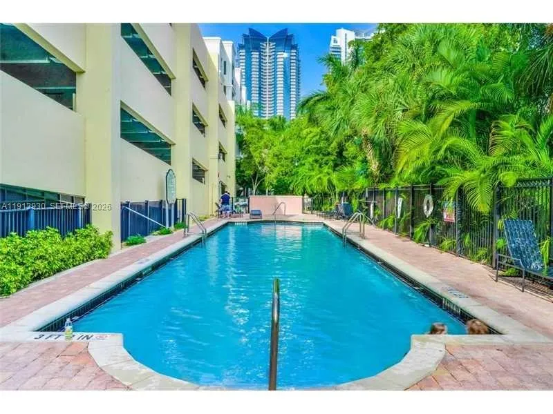 17100 Bay Rd #1107 Sunny Isles Beach, FL 33160