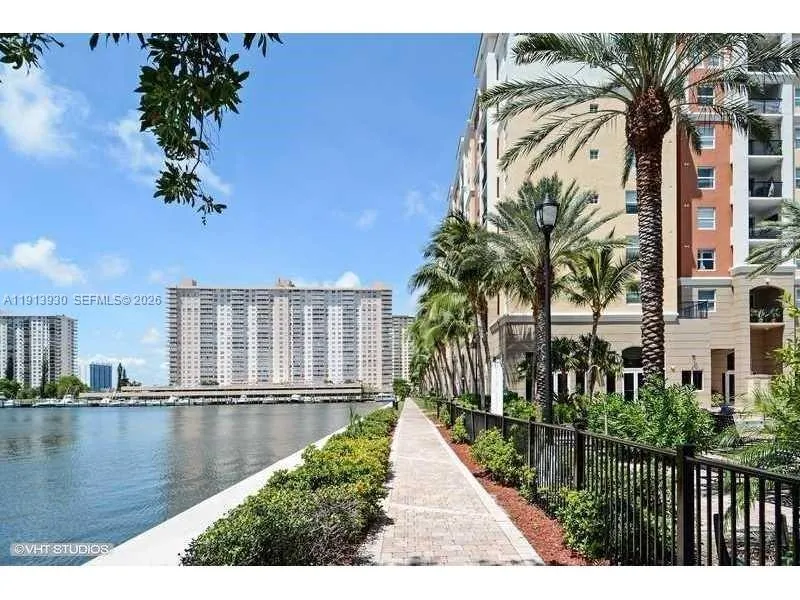 17100 Bay Rd #1107 Sunny Isles Beach, FL 33160