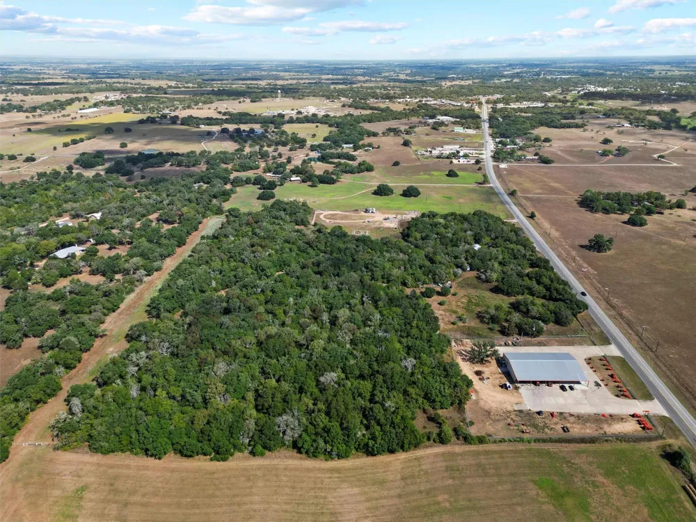 1730 Us Highway 77 S Hallettsville, TX 77964
