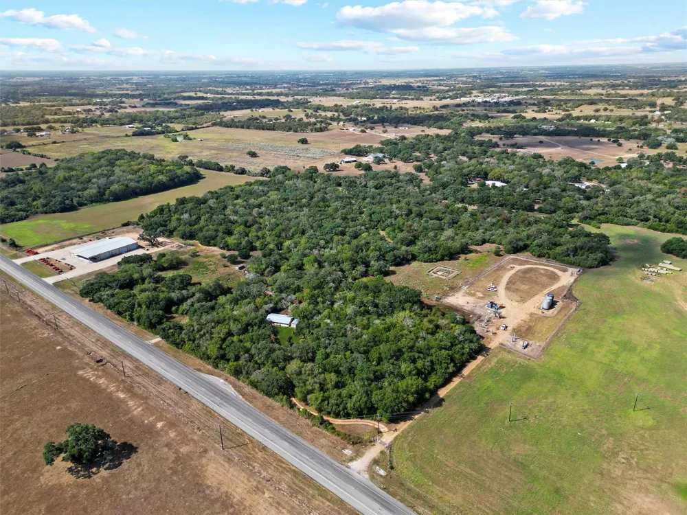 1730 Us Highway 77 S Hallettsville, TX 77964