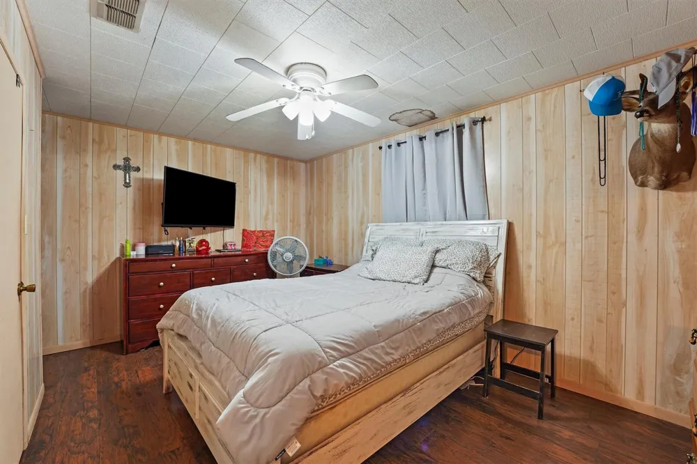 1730 Us Highway 77 S Hallettsville, TX 77964