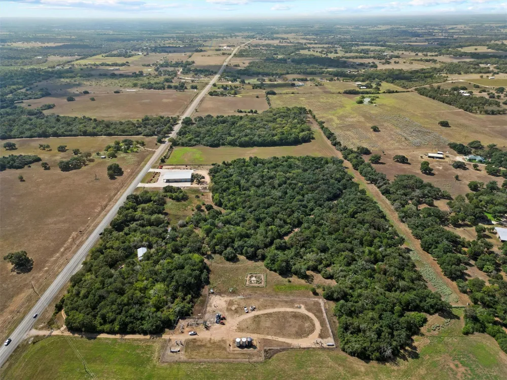 1730 Us Highway 77 S Hallettsville, TX 77964