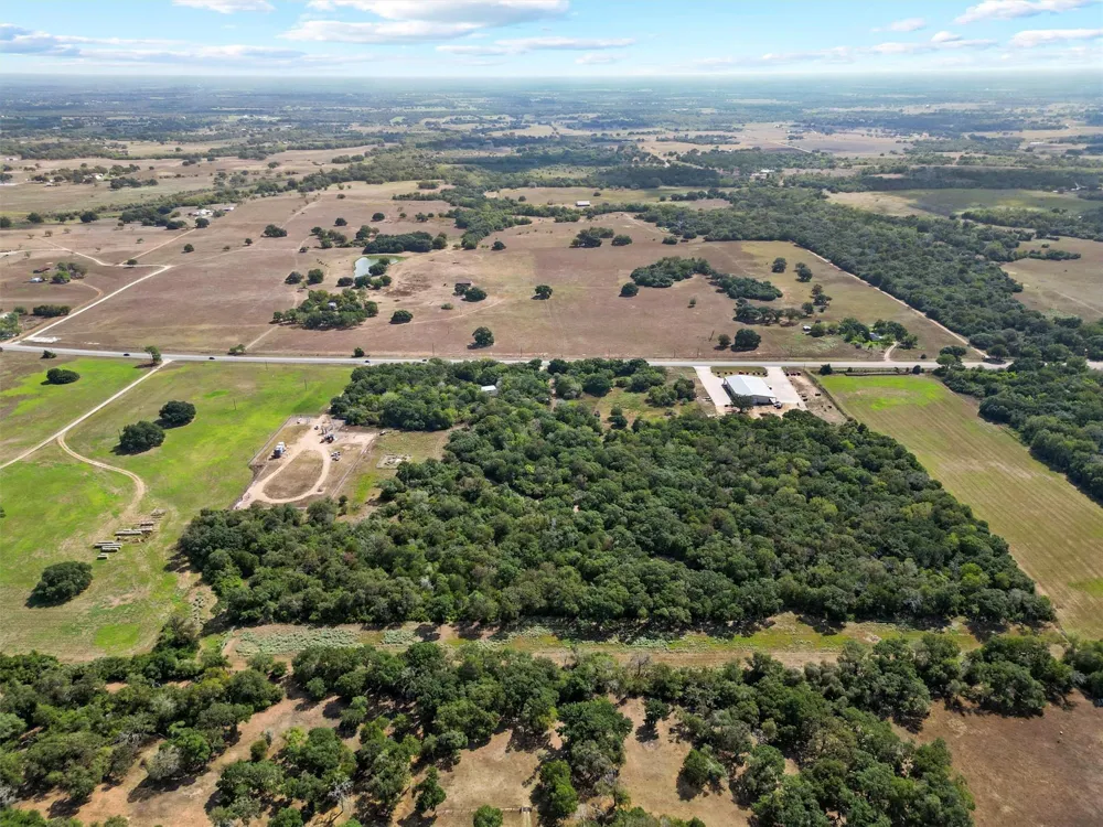 1730 Us Highway 77 S Hallettsville, TX 77964