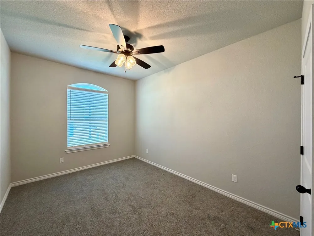 2576 Settlers Oak Drive Belton, TX 76513